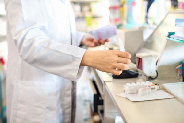 Минздрав хочет обязать оптовиков своевременно отгружать препараты по заявкам аптек