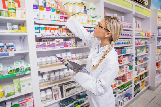 Комитет Думы поддержал в I чтении законопроект о регулировании работы аптечных сетей