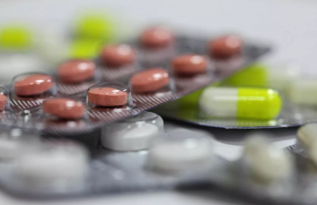 Госдума одобрила эксперимент по онлайн-продаже рецептурных лекарств