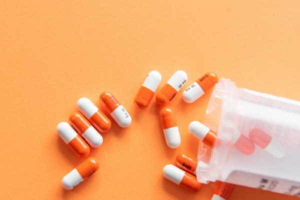 Аптечные продажи противовирусных лекарств в январе выросли более чем на 70%