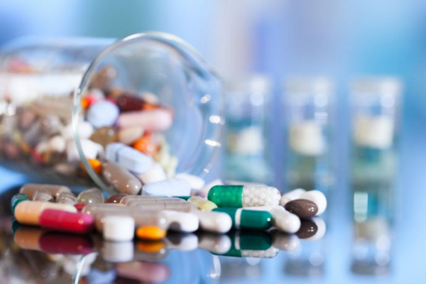 В мае аптечные продажи лекарств вновь снизились